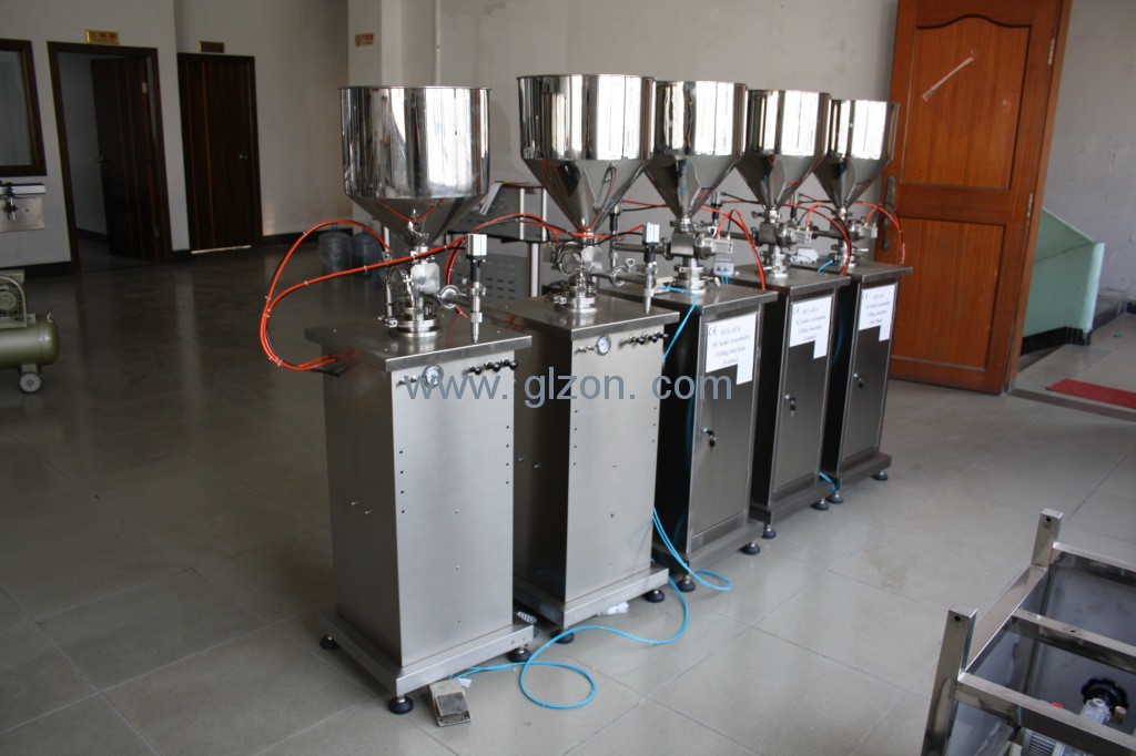 全自動灌裝設備,全自動灌裝機廠家,干粉砂漿包裝機,噸袋包裝機 全自動灌裝設備,全自動灌裝機廠家,干粉砂漿包裝機,噸袋包裝機