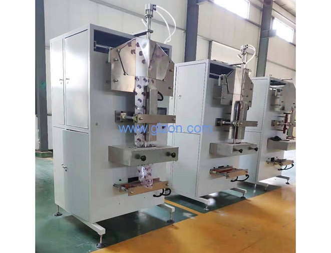 1585467930127761.jpg 液體灌裝機,稱重灌裝機,定量灌裝機