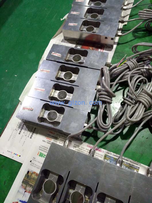 液體灌裝機,干粉砂漿包裝機,全自動灌裝設(shè)備,噸袋包裝機