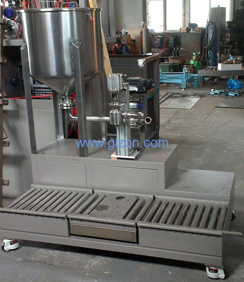 干粉砂漿包裝機(jī),噸袋包裝機(jī),液體灌裝機(jī),灌裝設(shè)備廠家 干粉砂漿包裝機(jī),噸袋包裝機(jī),液體灌裝機(jī),灌裝設(shè)備廠家