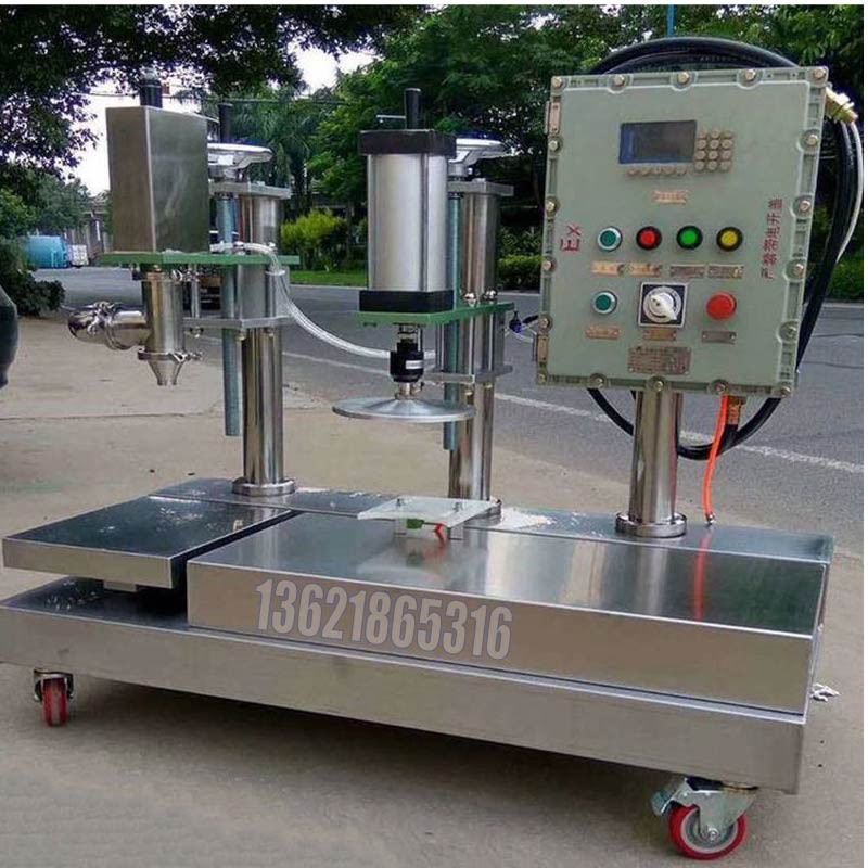 液體灌裝機(jī),稱重灌裝機(jī),定量灌裝機(jī) 液體灌裝機(jī),稱重灌裝機(jī),定量灌裝機(jī)