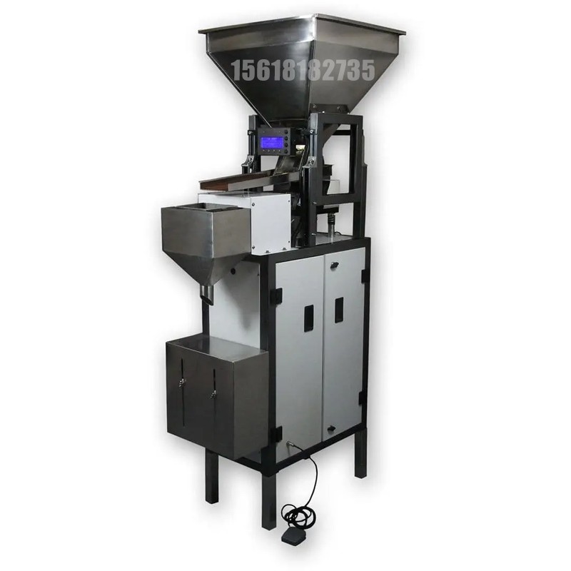 液體灌裝機(jī),稱重灌裝機(jī),定量灌裝機(jī) 液體灌裝機(jī),稱重灌裝機(jī),定量灌裝機(jī)