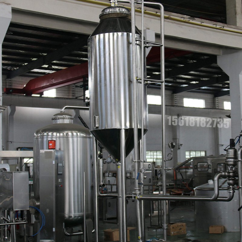 液體灌裝機(jī),稱重灌裝機(jī),定量灌裝機(jī) 液體灌裝機(jī),稱重灌裝機(jī),定量灌裝機(jī)