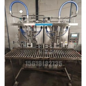 新型BIB無(wú)菌灌裝機(jī)